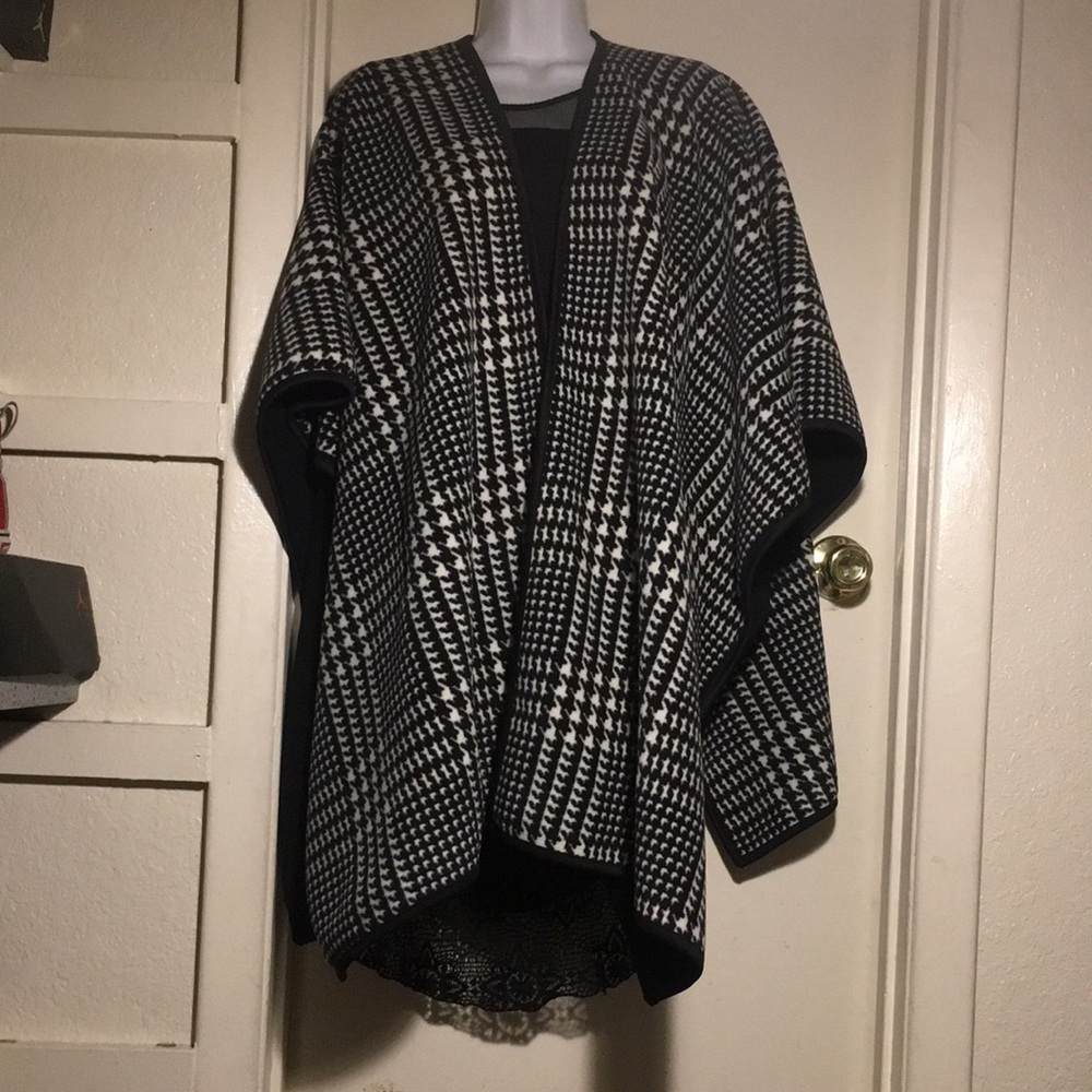 IKE BEHAR poncho